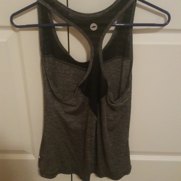 Avia tank top - Picture 3 of 3